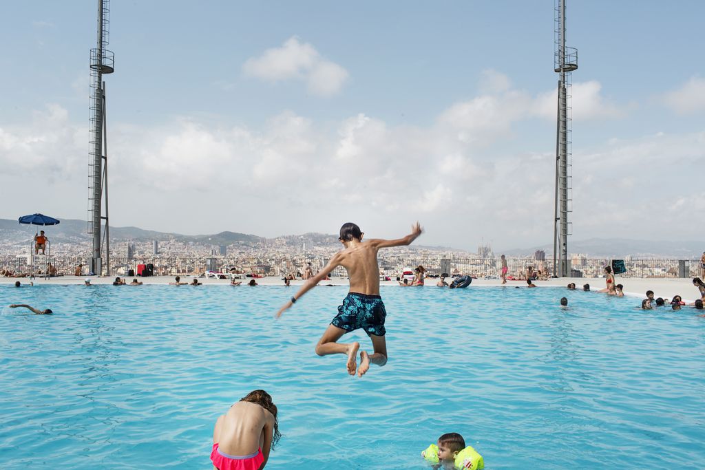 El Ayuntamiento de Barcelona, ​​Fluidra e INDESCAT se unen para mejorar la sostenibilidad y la eficiencia de las piscinas