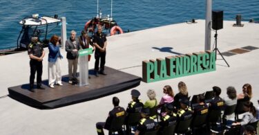 Barcelona presenta un verano con más servicios y más efectivos