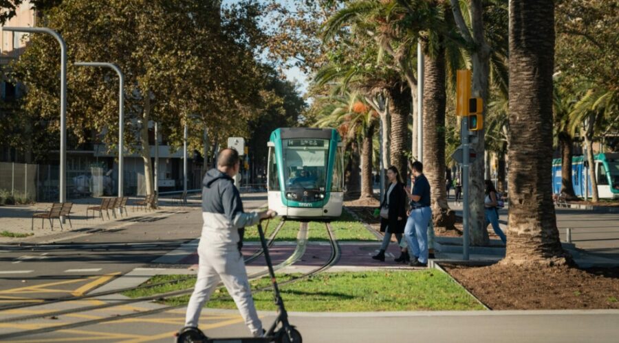 L’Eixample programa més activitats per dinamitzar la nova Diagonal, tocant a Glòries