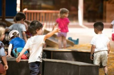 El Ayuntamiento invierte 2 M€ en actuaciones de mejora en 66 jardines de infancia municipales
