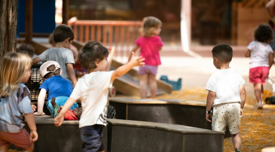 El Ayuntamiento invierte 2 M€ en actuaciones de mejora en 66 jardines de infancia municipales