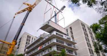 bloque de 40 viviendas públicas con construcción industrializada modular