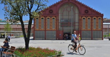 El barrio de Sant Antoni activa un plan de choque para favorecer la convivencia en el barrio
