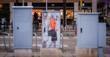 Les Corts reivindica el papel de las mujeres del distrito