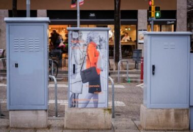 Les Corts reivindica el papel de las mujeres del distrito