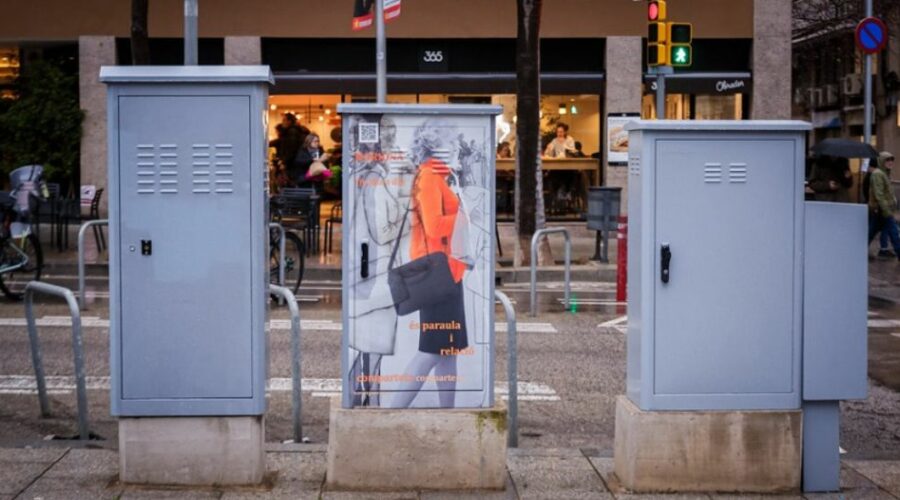 Les Corts reivindica el papel de las mujeres del distrito