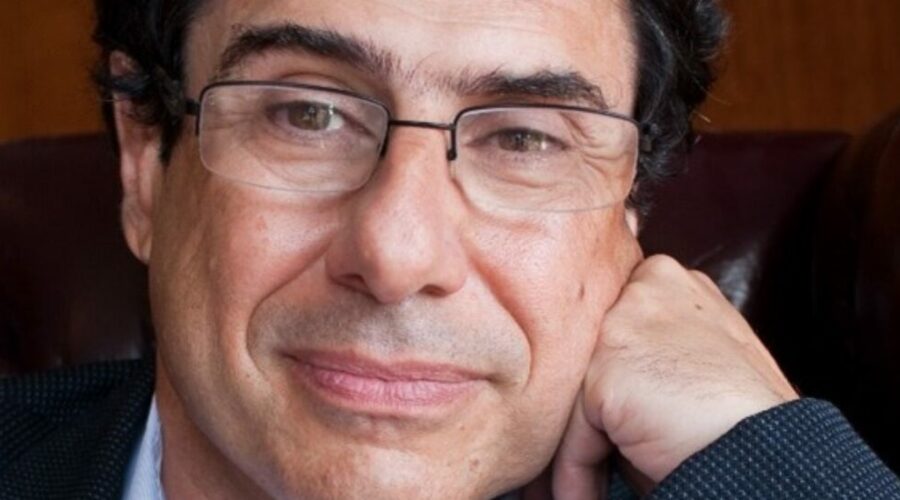 VI Premio Hipatia al economista Philippe Aghion
