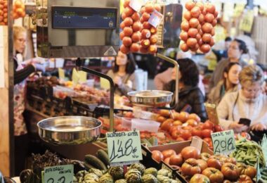 nueva licitación de establecimientos comerciales y almacenes en los Mercados de Barcelona