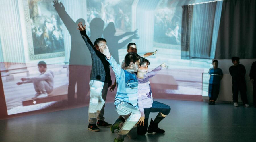 Barcelona simplifica las ayudas por actividades extraescolares