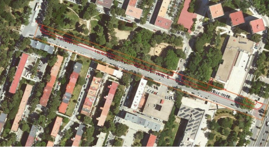 rampas mecánicas en la calle Poesia, en el barrio de Montbau