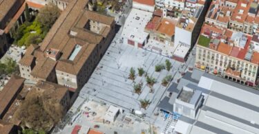 rehabilitación de la fachada principal y el claustro del antiguo Hospital de la Santa Creu